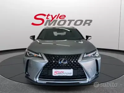 Usata Lexus UX 250h Business Edition 152 CV (111 kW) 2021 Grigio SUV