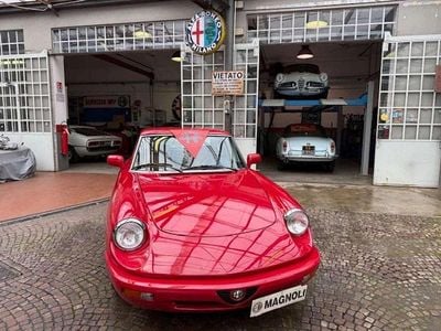 Usata Alfa Romeo Spider 122 CV (89 kW) 1992 Rosso alfa 130 doppi strato Cabrio