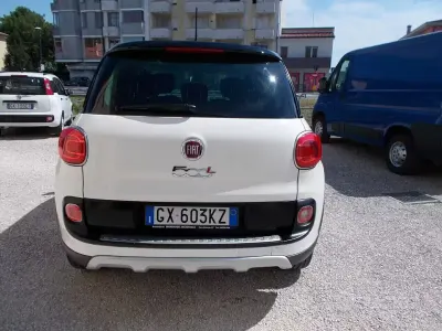 Usata Fiat 500L Trekking 85 CV (62 kW) 2015 Bianco Monovolume