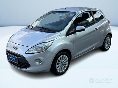 Usata Ford Ka 69 CV (50 kW) 2014 Grigio Berlina