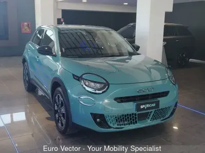 Usata Fiat 600 Pop 110 CV (80 kW) 2025 Azzurro SUV