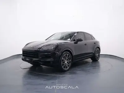 Usata Porsche Cayenne 352 CV (258 kW) 2024 Nero jet [2t2t] SUV