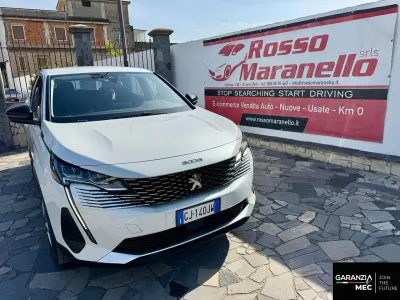 Usata Peugeot 3008 Active 131 CV (96 kW) 2022 Bianco SUV