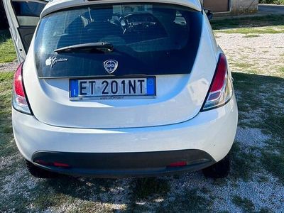 Usata Lancia Ypsilon Gold 2014 Bianco Utilitaria