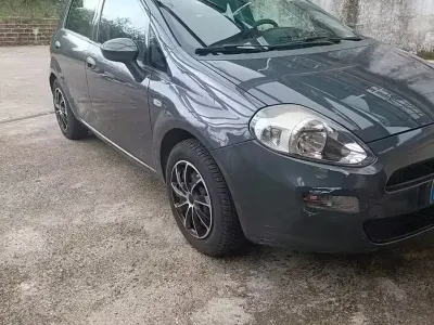 Brugt Fiat Punto 69 HK (50 kW) 2015 Grå Hatchback