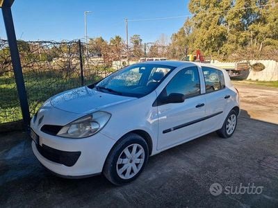 Usata Renault Clio II 2006 Bianco Berlina