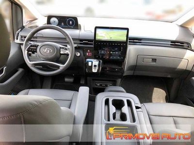 Usata Hyundai Staria 177 CV (130 kW) 2023 Giallo Monovolume