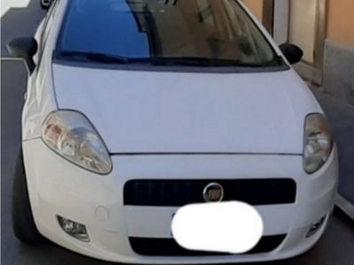 Usata Fiat Grande Punto 75 CV (55 kW) 2007 Bianco Utilitaria