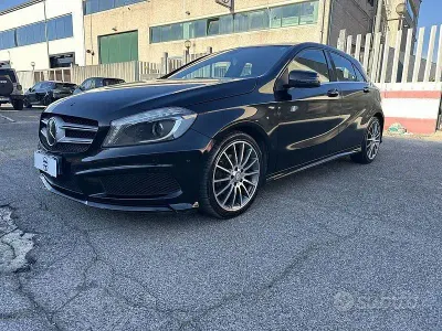 Usata Mercedes A180 Premium 109 CV (80 kW) 2015 Nero Berlina