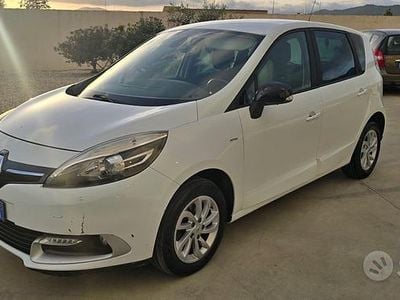 Usata Renault Scénic III XMOD 110 CV (80 kW) 2015 Bianco Monovolume