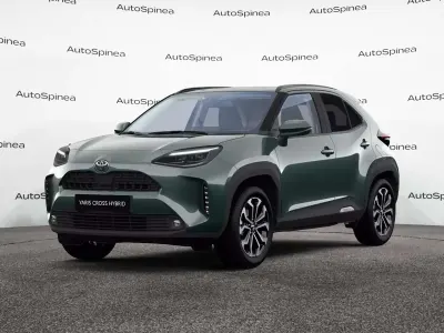 Nuova Toyota Yaris Cross Trend 131 CV (96 kW) 2026 Verde SUV