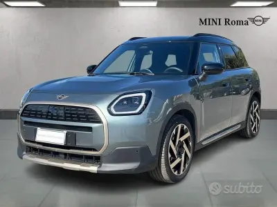 Käytetty Mini Countryman Favoured 67 kW (92 HP) 2025 Vihreä Katumaasturi