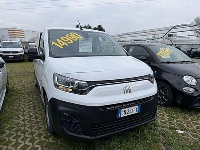 Usata Fiat Doblò 110 CV (80 kW) 2023 Bianco Monovolume