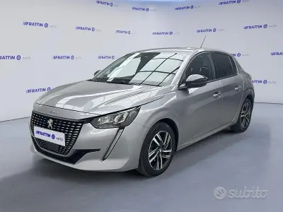 Usata Peugeot 208 Allure 101 CV (74 kW) 2023 Nero Utilitaria
