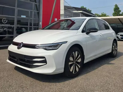 Usata VW Golf VIII Goal 116 CV (85 kW) 2025 Bianco Berlina