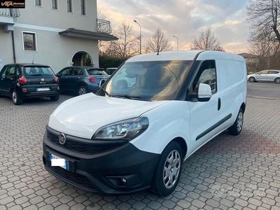 Usata Fiat Doblò Easy 105 CV (77 kW) 2018 Bianco gelato Monovolume