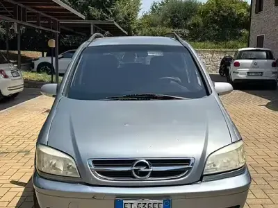 Usata Opel Zafira Eco 97 CV (71 kW) 2004 Grigio Monovolume