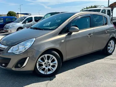 Occasion Opel Corsa 86 PK (63 kW) 2012 Grijs Hatchback