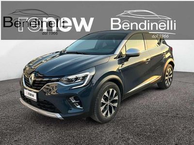 Usata Renault Captur Techno 159 CV (116 kW) 2023 Blu/azzurro SUV