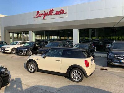 Usata Mini Cooper D Business 116 CV (85 kW) 2017 Beige Utilitaria
