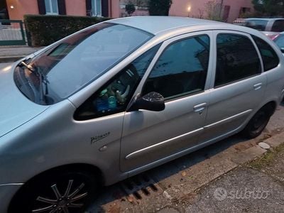 Usata Citroën Xsara Picasso 2004 Grigio Monovolume