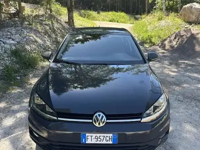 Usata VW Golf VII Trendline 116 CV (85 kW) 2018 Berlina