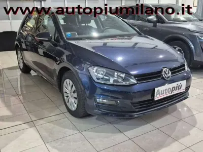 Usata VW Golf VII Trendline 86 CV (63 kW) 2015 Blu/azzurro Berlina