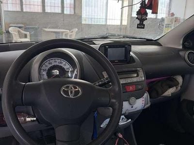 Usata Toyota Aygo Connect Style 73 CV (53 kW) 2011 Utilitaria