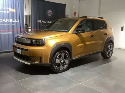 Usata Fiat Grande Panda La Prima 83 kW (113 CV) 2025 Bronzo Utilitaria