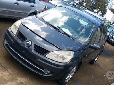 Grigio Usata 2010 Renault Scénic III Dynamique Monovolume | 3990 €
