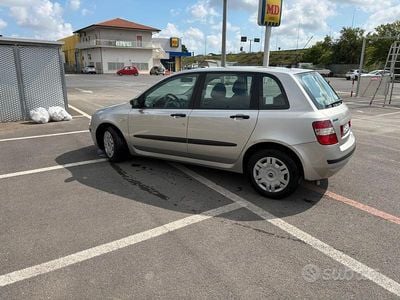 Usata Fiat Stilo Active 103 CV (75 kW) 2003 Grigio Berlina
