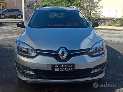 Usata Renault Mégane GrandTour LIMITED 110 CV (80 kW) 2016 Argento Station wagon