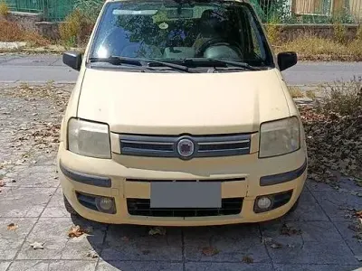 Usata Fiat Panda 60 CV (44 kW) 2012 Giallo Utilitaria