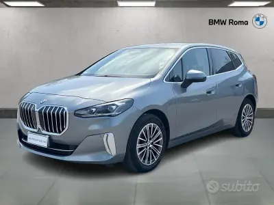 Usata BMW 218 Active Tourer Luxury Line 150 CV (110 kW) 2022 Skyscraper grey metallic Monovolume