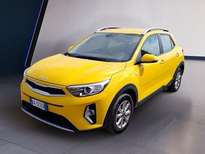 Giallo Usata 2022 Kia Stonic Urban SUV | 13.900 € (Buon prezzo)