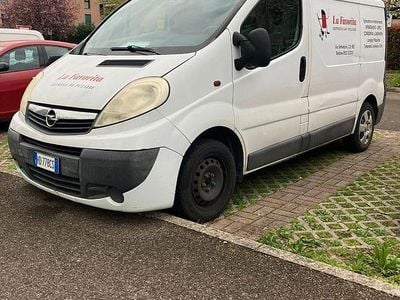 Usata Opel Vivaro 2011 Bianco Monovolume