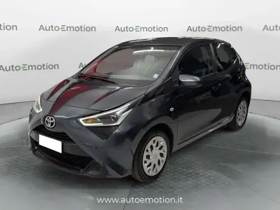 Usata Toyota Aygo Business Edition 72 CV (52 kW) 2019 Grigio Utilitaria