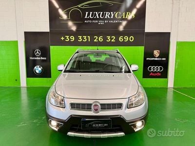 Usata Fiat Sedici 120 CV (88 kW) 2013 Grigio SUV