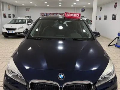 Usata BMW 218 Luxury Line 150 CV (110 kW) 2015 Blu Monovolume