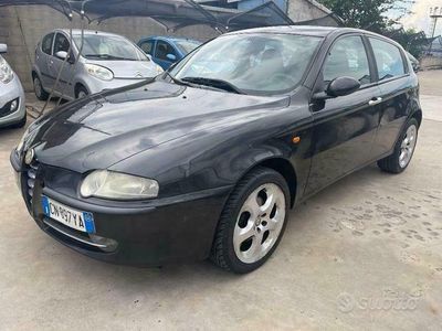 usata Alfa Romeo 147 -- 1.9 JTD 5p. Distinctive