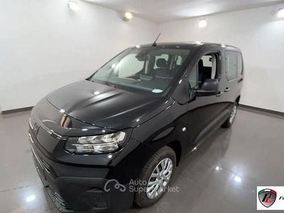 Nuova Fiat Doblò 103 CV (75 kW) 2025 Nero Monovolume