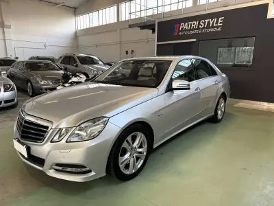 Usata Mercedes E250 Avantgarde 204 CV (150 kW) 2010 Argento Berlina