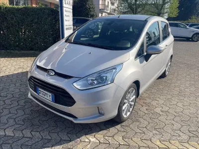 Usata Ford B-MAX Titanium 87 CV (63 kW) 2017 Grigio metallizzato Monovolume