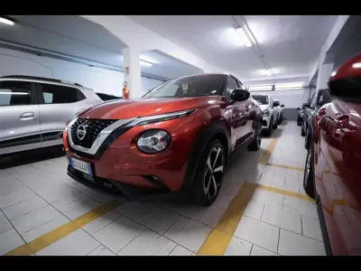 Usata Nissan Juke Tekna 114 CV (83 kW) 2021 Grigio chiaro SUV