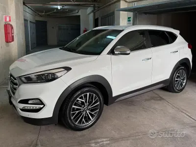 Usata Hyundai Tucson 116 CV (85 kW) 2016 Bianco SUV