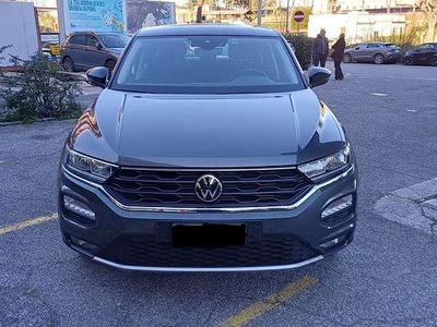Usata VW T-Roc Business 110 CV (80 kW) 2021 Grigio SUV