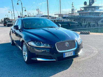 Usata Jaguar XF 163 CV (119 kW) 2014 Blu Station wagon