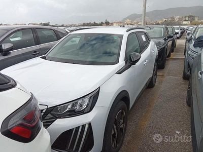 Usata Peugeot 2008 Allure 100 CV (73 kW) 2025 Bianco SUV