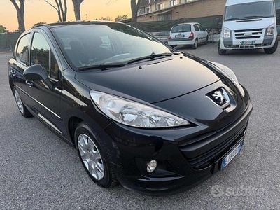 Usata Peugeot 207 Active 75 CV (55 kW) 2011 Nero Berlina