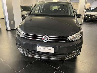 Usata VW Touran Executive 150 CV (110 kW) 2017 Grigio Monovolume